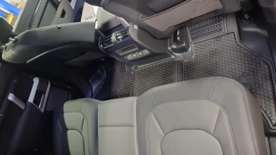 LAND ROVER DEFENDER - Mobile Valeting Service Hereford